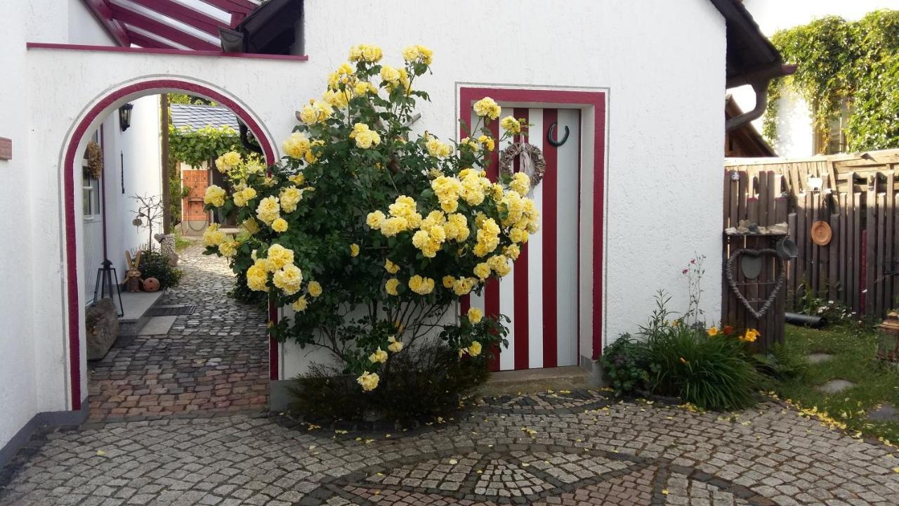 B & B Gaestehaus Schmidt Lichtenberg  Exterior photo